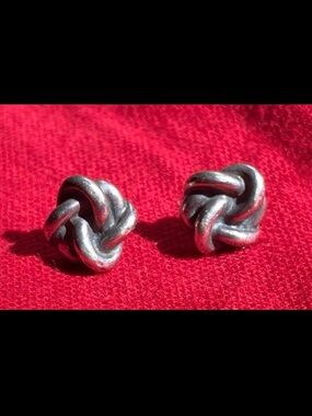 James Avery Knot Earrings Retired